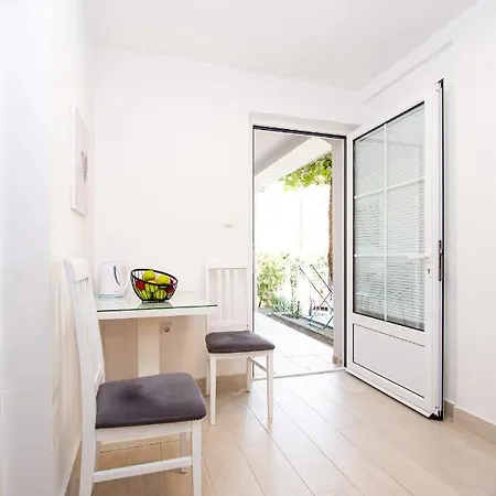 Novak Apartment Budva
