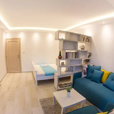 Novak Apartment *