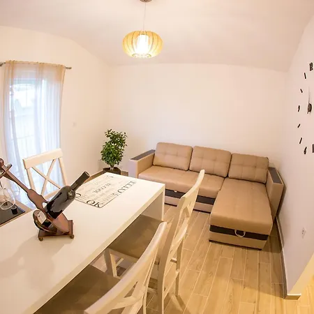 Novak Apartment *